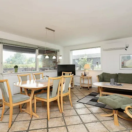 Two-bedroom In Ringkobing 10